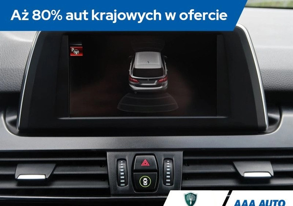 BMW Seria 2 cena 56500 przebieg: 157688, rok produkcji 2017 z Szubin małe 301